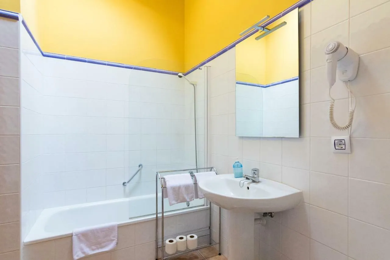 Casa Contorna Apartment Agullo